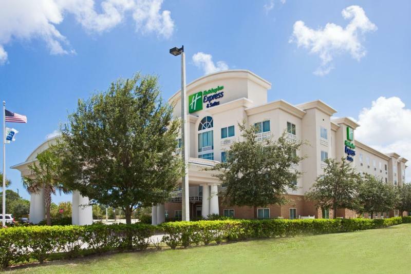 Holiday Inn Express Hotel & Suites Fort Pierce West Dış mekan fotoğraf